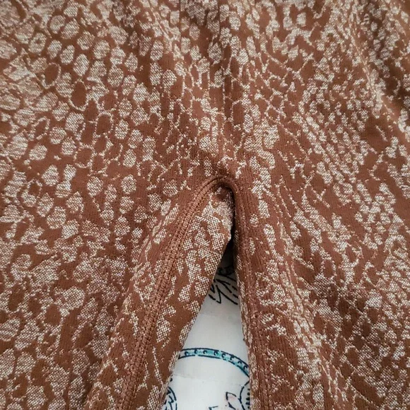 NVGTN Shorts - Picture 7 of 9